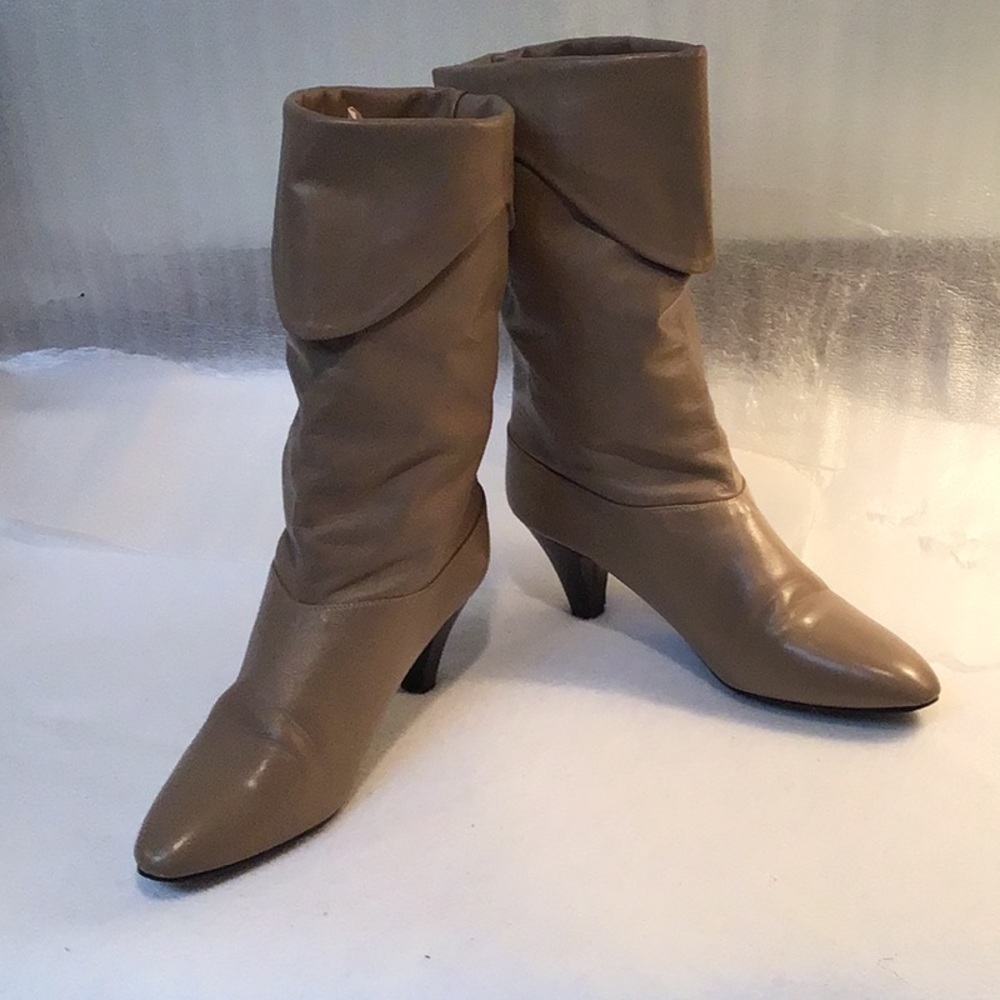 Cobbies Vintage Taupe Boots